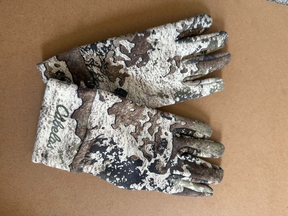 Cabela's TrueTimber Strata Camo Lightweight Hunting Gloves